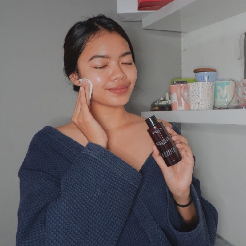 5 Tips Pakai Exfoliating Toner Untuk Pemula Beserta Rekomendasi Produk