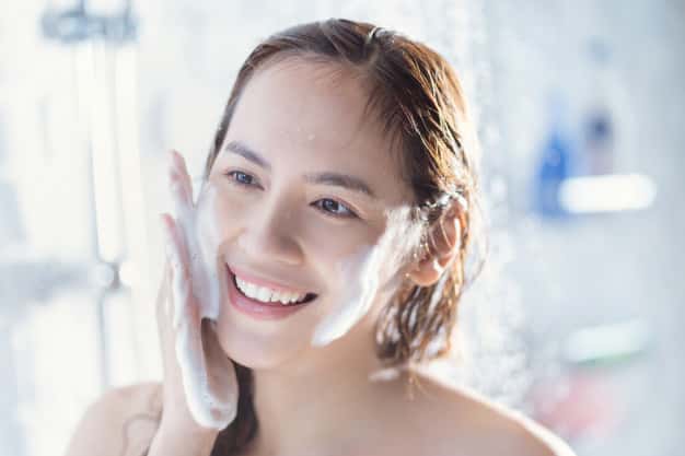 cara menggunakan facial wash