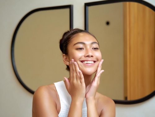 7 Kandungan Skincare yang Bagus untuk Mencerahkan Wajah